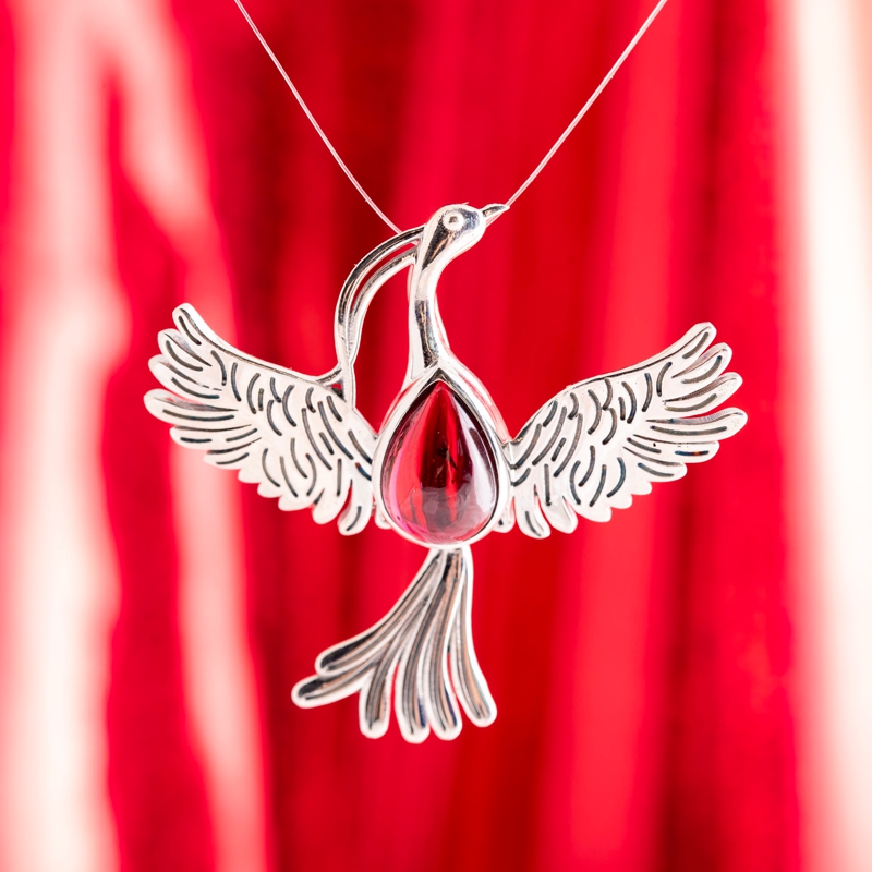 Phönix Anhänger mit Granat